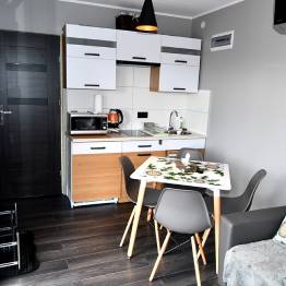 CZORSZTYNIANKA gondolas kruīzi pa Czorsztyńskie ezeru, naktsmītne DZIEDRUS Polija Pieniny Mountains