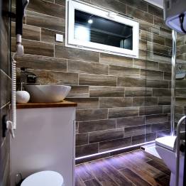 CZORSZTYNIANKA gondolas kruīzi pa Czorsztyńskie ezeru, naktsmītne DZIEDRUS Polija Pieniny Mountains