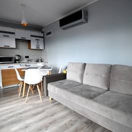 CZORSZTYNIANKA gondolas kruīzi pa Czorsztyńskie ezeru, naktsmītne DZIEDRUS Polija Pieniny Mountains