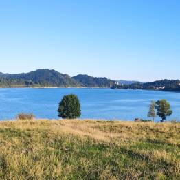 CZORSZTYNIANKA gondolas kruīzi pa Czorsztyńskie ezeru, naktsmītne DZIEDRUS Polija Pieniny Mountains