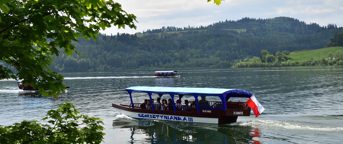 CZORSZTYNIANKA gondolas kruīzi pa Czorsztyńskie ezeru, naktsmītne DZIEDRUS Polija Pieniny Mountains